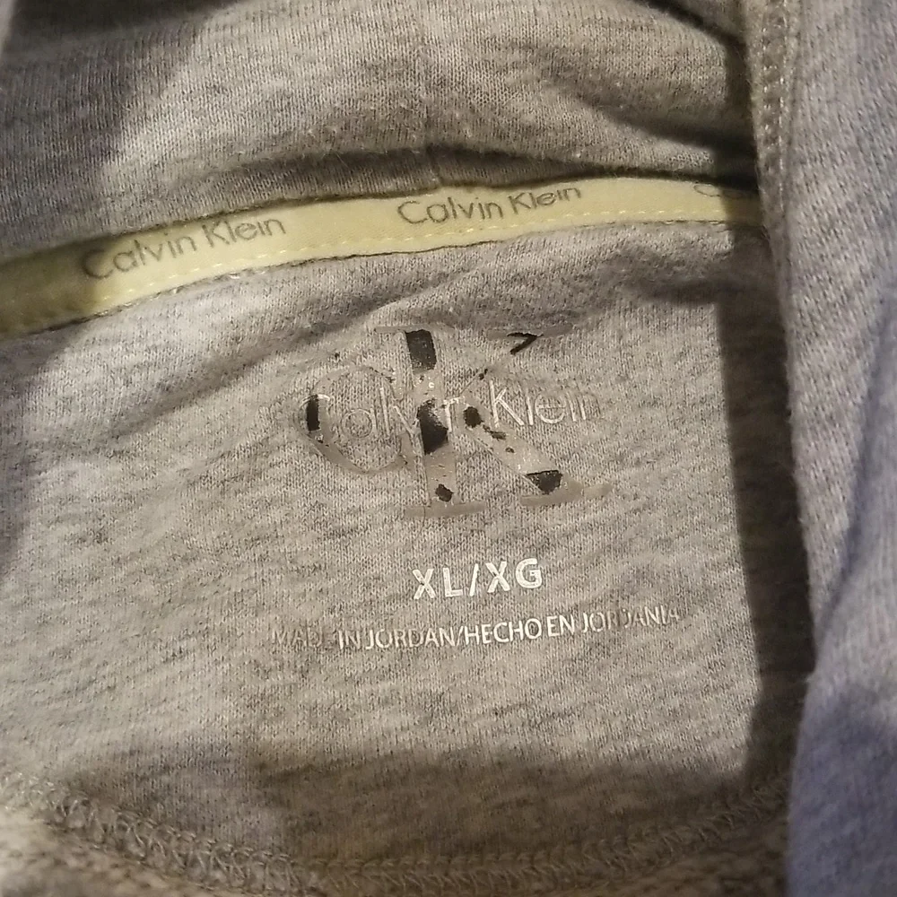 Calvin Klein Light Grey Pullover Hoodie Size XL - Picture 5 of 10